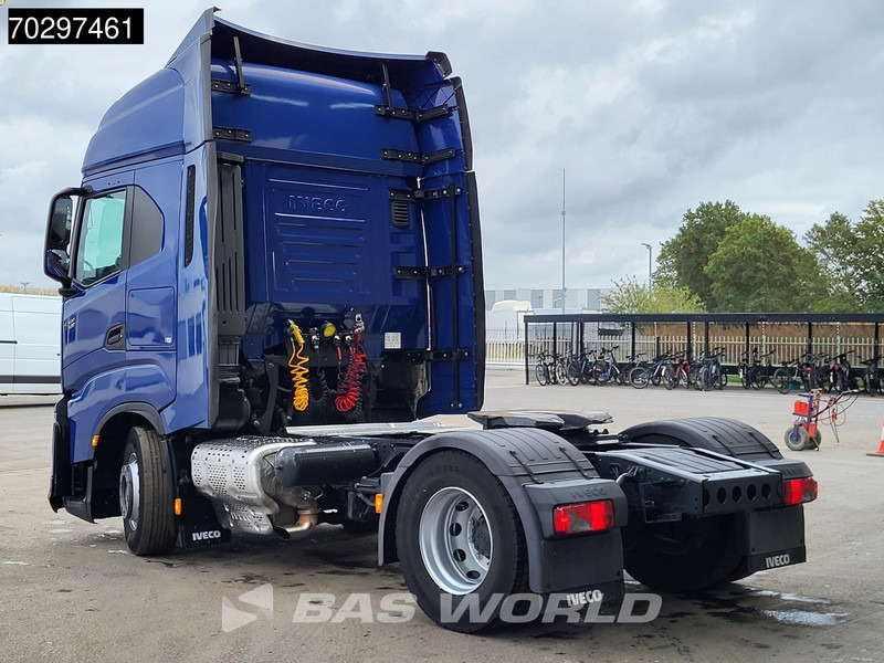 Iveco S-Way 480 4X2 Retarder ACC Euro 6 - Nyergesvontató: 2 kép. Iveco S-Way 480 4X2 Retarder ACC Euro 6 - Nyergesvontató: 2 kép.