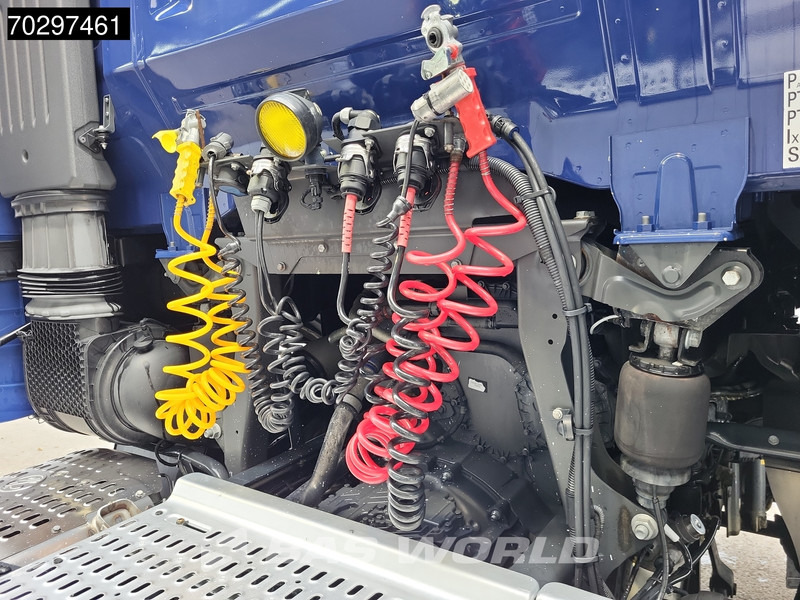 Iveco S-Way 480 4X2 Retarder ACC Euro 6 - Nyergesvontató: 5 kép. Iveco S-Way 480 4X2 Retarder ACC Euro 6 - Nyergesvontató: 5 kép.