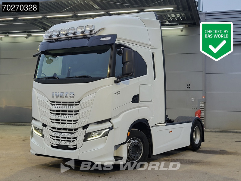 Iveco S-Way 490 4X2 Full-Air! 2x Tanks LED - Nyergesvontató: 1 kép. Iveco S-Way 490 4X2 Full-Air! 2x Tanks LED - Nyergesvontató: 1 kép.