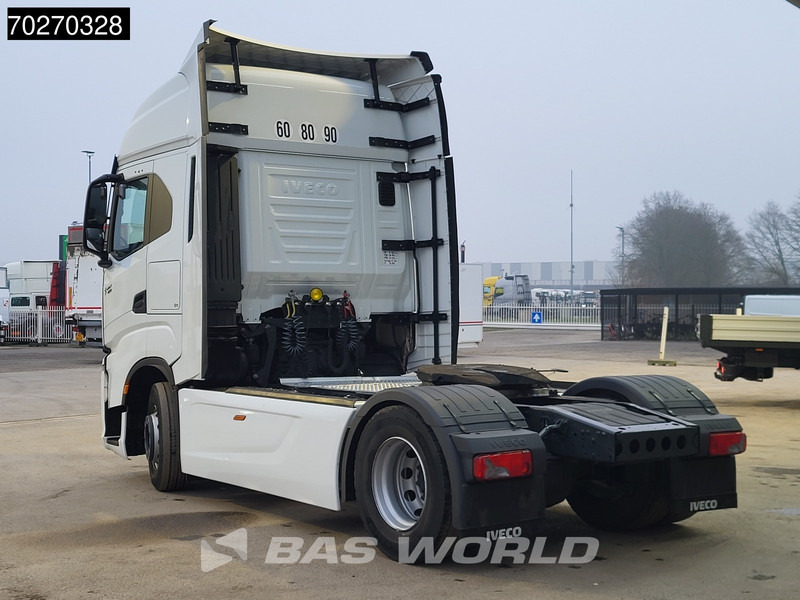 Iveco S-Way 490 4X2 Full-Air! 2x Tanks LED - Nyergesvontató: 2 kép. Iveco S-Way 490 4X2 Full-Air! 2x Tanks LED - Nyergesvontató: 2 kép.