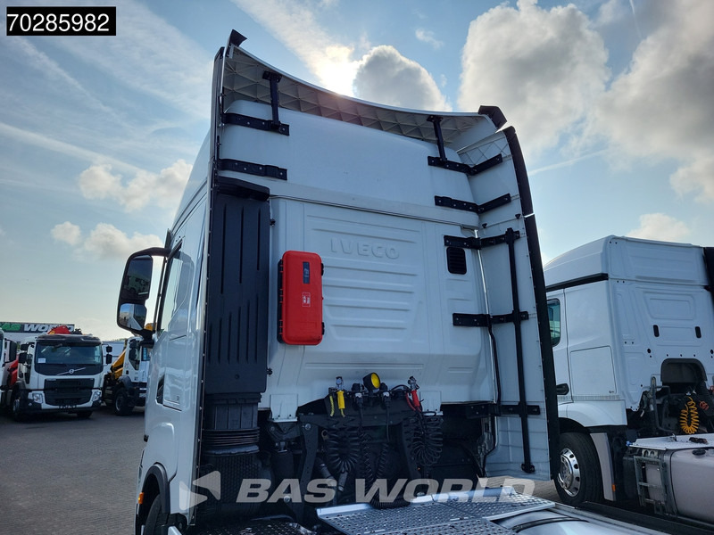 Iveco S-Way 490 4X2 Retarder Standklima 2xTanks Navi ACC LED Euro 6 - Nyergesvontató: 5 kép. Iveco S-Way 490 4X2 Retarder Standklima 2xTanks Navi ACC LED Euro 6 - Nyergesvontató: 5 kép.