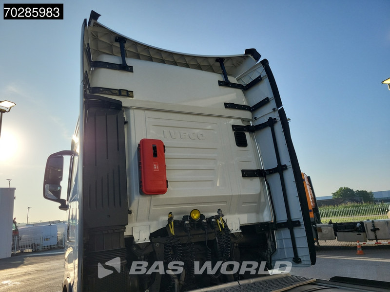 Iveco S-Way 490 4X2 Retarder Standklima 2xTanks Navi ACC LED Euro 6 - Nyergesvontató: 3 kép. Iveco S-Way 490 4X2 Retarder Standklima 2xTanks Navi ACC LED Euro 6 - Nyergesvontató: 3 kép.