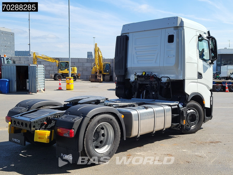 Iveco S-Way 500 4X2 NEW! Retarder Navi ACC Euro 6 - Nyergesvontató: 5 kép. Iveco S-Way 500 4X2 NEW! Retarder Navi ACC Euro 6 - Nyergesvontató: 5 kép.