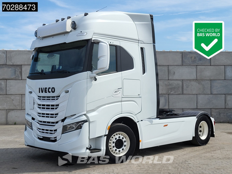 Iveco S-Way 510 S-Way 4X2 Full-Air 2xTanks Retarder Standklima Navi ACC LED Euro 6 - Nyergesvontató: 1 kép. Iveco S-Way 510 S-Way 4X2 Full-Air 2xTanks Retarder Standklima Navi ACC LED Euro 6 - Nyergesvontató: 1 kép.