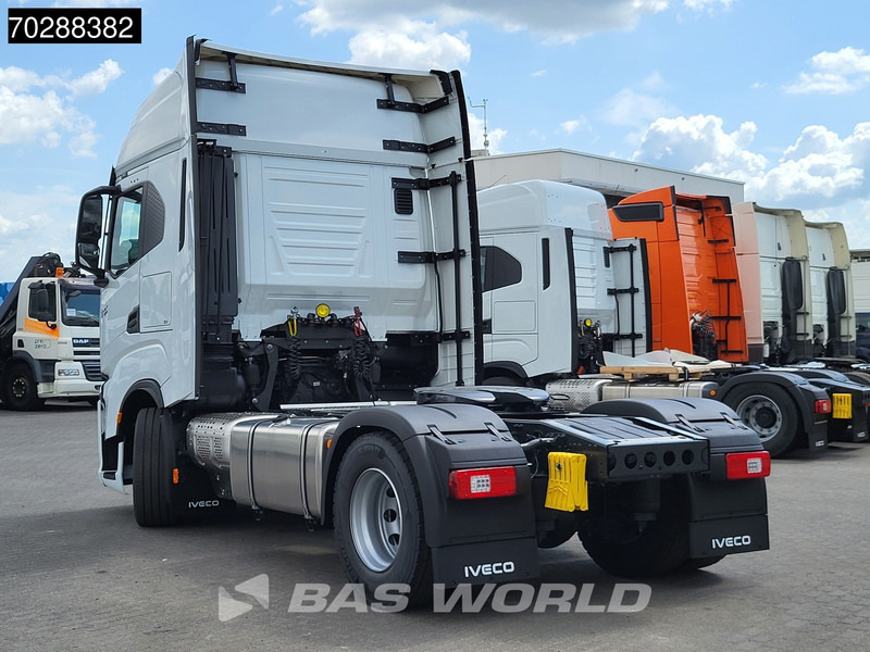 Iveco S-Way 580 4X2 NEW! 2x Tanks Navi ACC Standklima - Nyergesvontató: 2 kép. Iveco S-Way 580 4X2 NEW! 2x Tanks Navi ACC Standklima - Nyergesvontató: 2 kép.