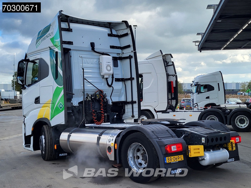 Iveco S-Way NP 460 4X2 LNG! NL-Truck Retarder 2xTanks ACC LED Euro 6 - Nyergesvontató: 2 kép. Iveco S-Way NP 460 4X2 LNG! NL-Truck Retarder 2xTanks ACC LED Euro 6 - Nyergesvontató: 2 kép.