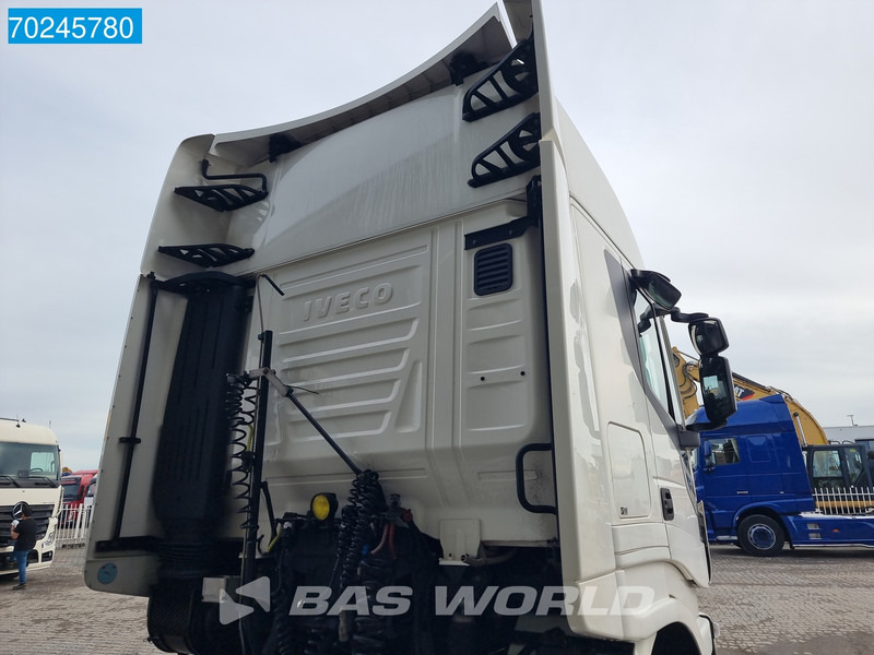 Iveco Stralis 400 4X2 LNG NL-Truck Retarder 2x Tanks ACC Euro 6 - Nyergesvontató: 5 kép. Iveco Stralis 400 4X2 LNG NL-Truck Retarder 2x Tanks ACC Euro 6 - Nyergesvontató: 5 kép.