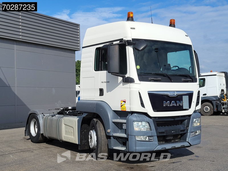MAN TGS 18.440 4X2 Retarder Euro 6 - Nyergesvontató: 3 kép. MAN TGS 18.440 4X2 Retarder Euro 6 - Nyergesvontató: 3 kép.