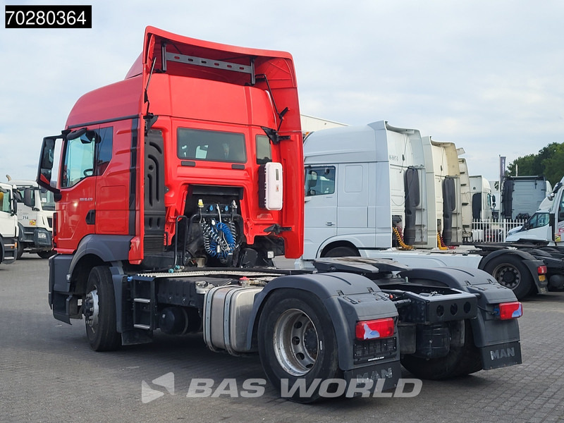 MAN TGS 18.470 4X4 4x4 Hydrodrive Pritarder Hydraulik - Nyergesvontató: 2 kép. MAN TGS 18.470 4X4 4x4 Hydrodrive Pritarder Hydraulik - Nyergesvontató: 2 kép.