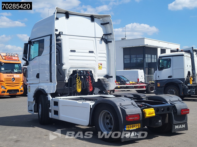 MAN TGX 18.430 TGX 4X2 NL-Truck APK '26 GX 2x Tanks Navi - Nyergesvontató: 2 kép. MAN TGX 18.430 TGX 4X2 NL-Truck APK '26 GX 2x Tanks Navi - Nyergesvontató: 2 kép.