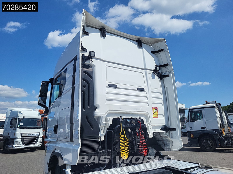MAN TGX 18.430 TGX 4X2 NL-Truck APK '26 GX 2x Tanks Navi - Nyergesvontató: 3 kép. MAN TGX 18.430 TGX 4X2 NL-Truck APK '26 GX 2x Tanks Navi - Nyergesvontató: 3 kép.