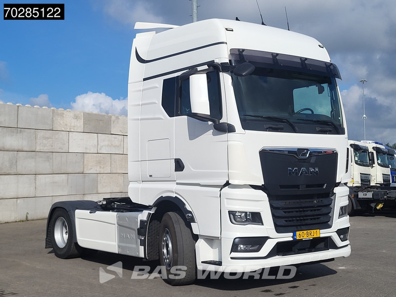 MAN TGX 18.430 TGX 4X2 NL-Truck APK '26 GX 2x Tanks Navi - Nyergesvontató: 3 kép. MAN TGX 18.430 TGX 4X2 NL-Truck APK '26 GX 2x Tanks Navi - Nyergesvontató: 3 kép.