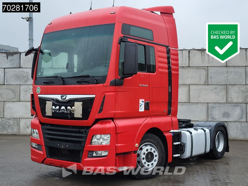 MAN TGX 18.460 TGX 4X2 XXL Retarder 2xTanks ACC Euro 6 - Nyergesvontató: 1 kép. MAN TGX 18.460 TGX 4X2 XXL Retarder 2xTanks ACC Euro 6 - Nyergesvontató: 1 kép.