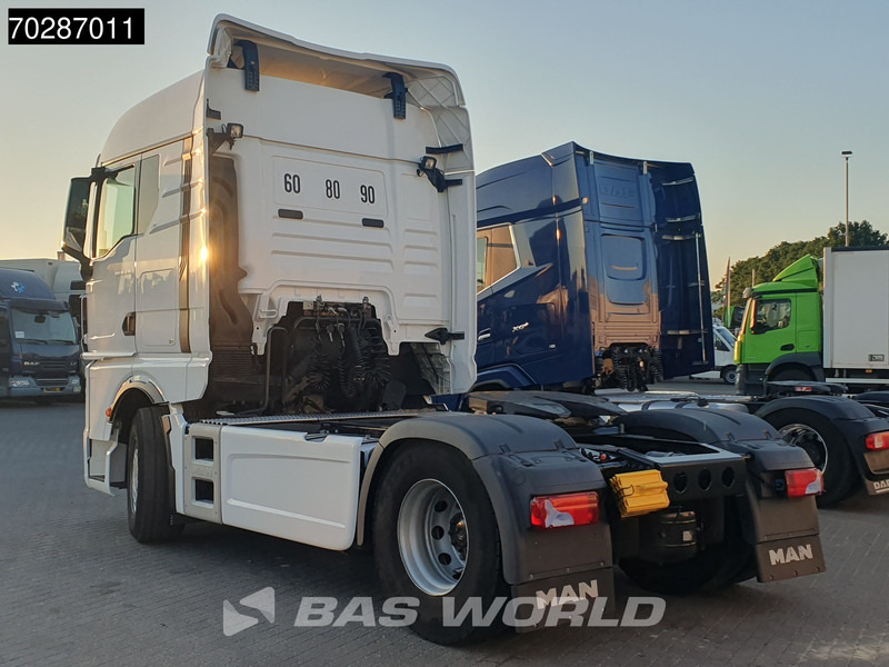 MAN TGX 18.470 4X2 GM 2x Tanks - Nyergesvontató: 2 kép. MAN TGX 18.470 4X2 GM 2x Tanks - Nyergesvontató: 2 kép.
