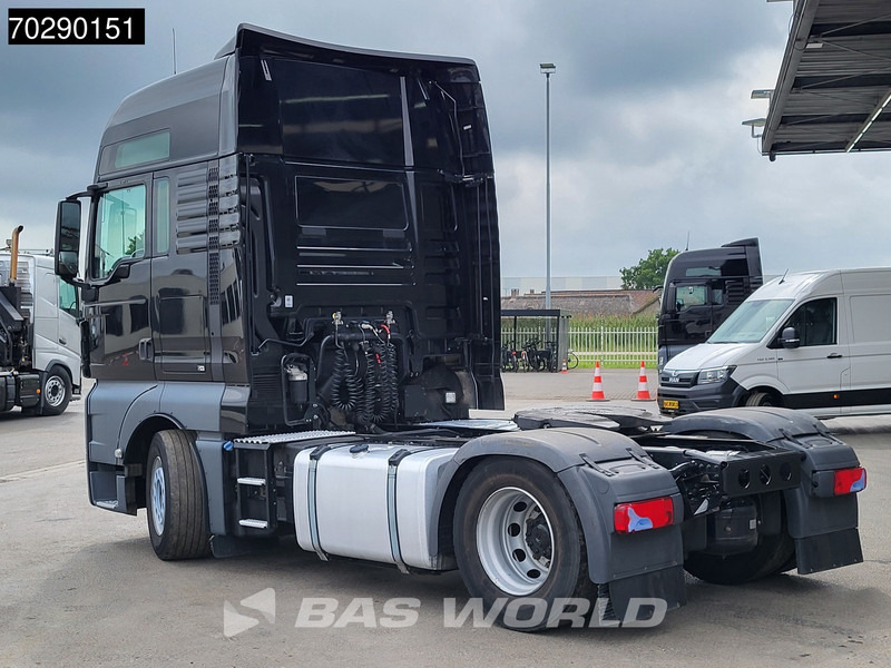 MAN TGX 18.470 4X2 XXL Retarder 2xTanks ACC Standklima Euro 6 - Nyergesvontató: 2 kép. MAN TGX 18.470 4X2 XXL Retarder 2xTanks ACC Standklima Euro 6 - Nyergesvontató: 2 kép.