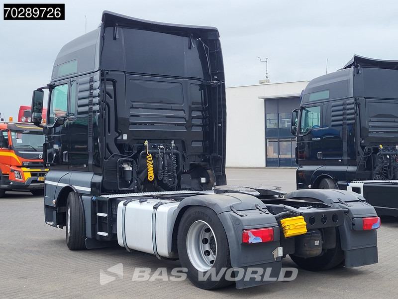 MAN TGX 18.470 4X2 XXL Retarder 2xTanks Standklima Navi ACC Euro 6 - Nyergesvontató: 2 kép. MAN TGX 18.470 4X2 XXL Retarder 2xTanks Standklima Navi ACC Euro 6 - Nyergesvontató: 2 kép.