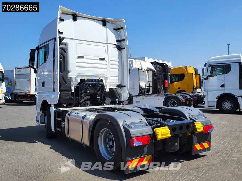 MAN TGX 18.480 4X2 NEW! GX LED 2x Tanks Standklima ACC Euro 6 - Nyergesvontató: 2 kép. MAN TGX 18.480 4X2 NEW! GX LED 2x Tanks Standklima ACC Euro 6 - Nyergesvontató: 2 kép.