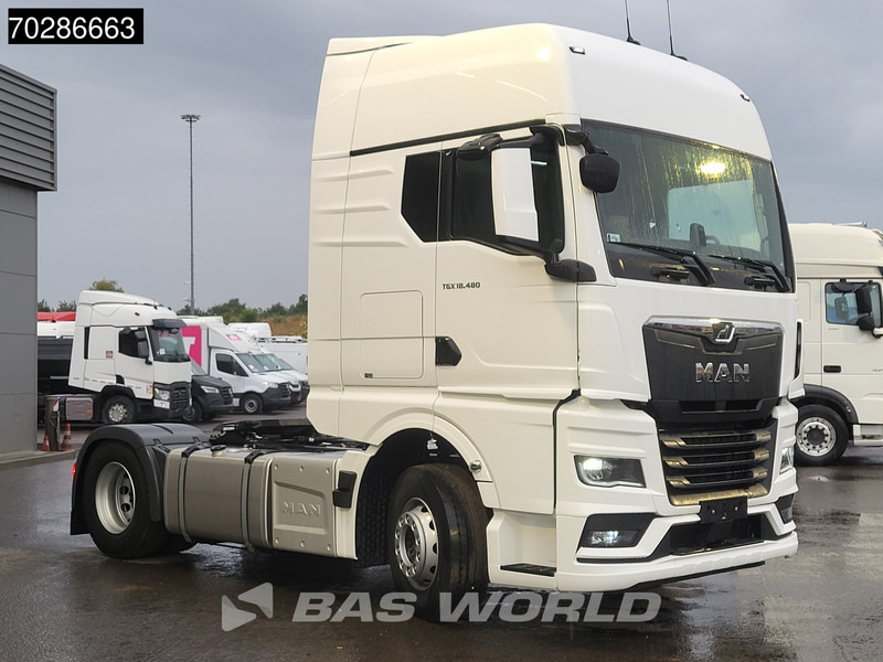 MAN TGX 18.480 4X2 NEW! GX LED 2xTanks Standklima LED ACC Euro 6 - Nyergesvontató: 3 kép. MAN TGX 18.480 4X2 NEW! GX LED 2xTanks Standklima LED ACC Euro 6 - Nyergesvontató: 3 kép.