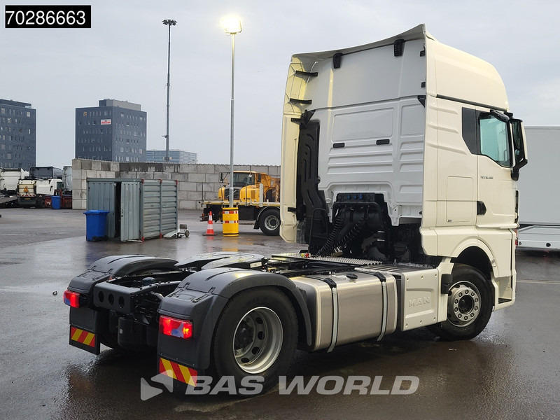 MAN TGX 18.480 4X2 NEW! GX LED 2xTanks Standklima LED ACC Euro 6 - Nyergesvontató: 5 kép. MAN TGX 18.480 4X2 NEW! GX LED 2xTanks Standklima LED ACC Euro 6 - Nyergesvontató: 5 kép.