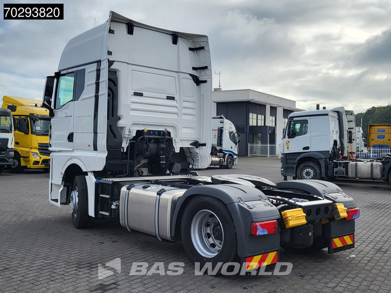 MAN TGX 18.480 4X2 NEW! GX Standklima LED 2x Tanks ACC Euro 6 - Nyergesvontató: 2 kép. MAN TGX 18.480 4X2 NEW! GX Standklima LED 2x Tanks ACC Euro 6 - Nyergesvontató: 2 kép.