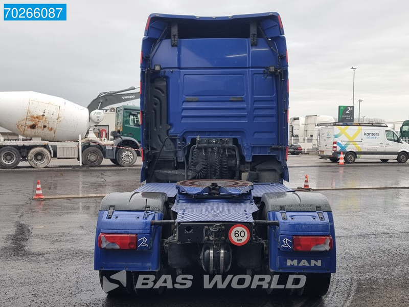 MAN TGX 18.480 4X4 4x4 Manual Hydrodrive Euro 6 - Nyergesvontató: 3 kép. MAN TGX 18.480 4X4 4x4 Manual Hydrodrive Euro 6 - Nyergesvontató: 3 kép.