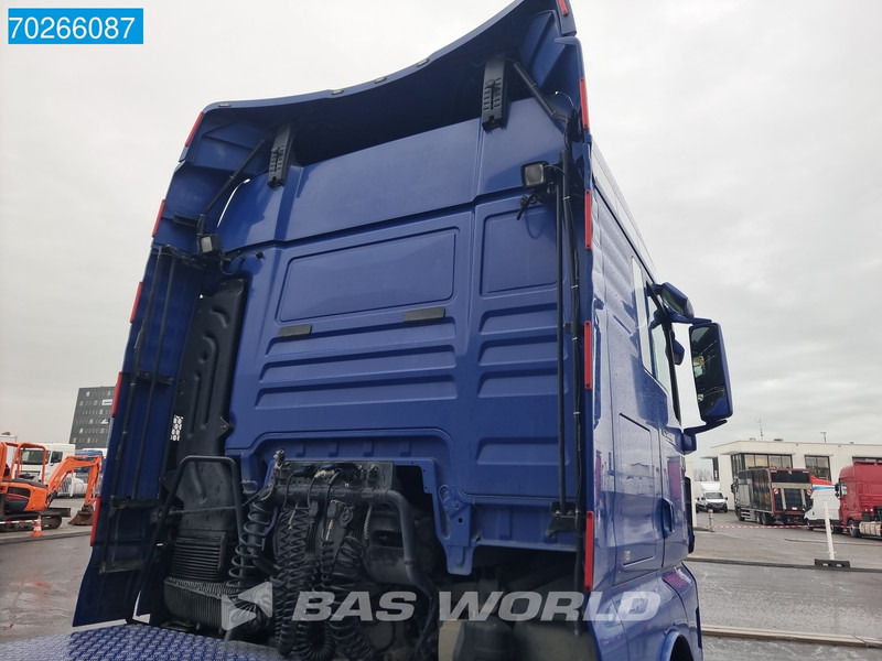 MAN TGX 18.480 4X4 4x4 Manual Hydrodrive Euro 6 - Nyergesvontató: 5 kép. MAN TGX 18.480 4X4 4x4 Manual Hydrodrive Euro 6 - Nyergesvontató: 5 kép.