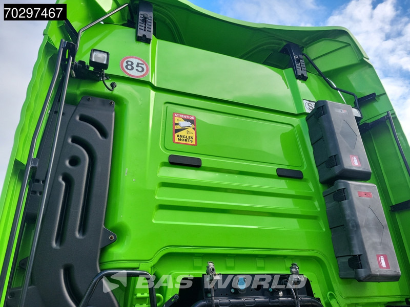 MAN TGX 18.500 4X2 Retarder ACC Euro 6 - Nyergesvontató: 5 kép. MAN TGX 18.500 4X2 Retarder ACC Euro 6 - Nyergesvontató: 5 kép.