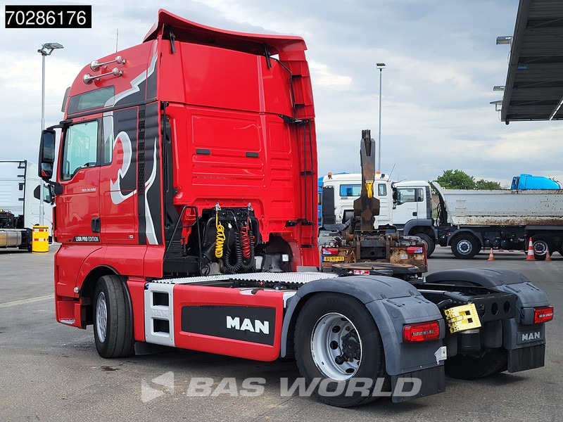 MAN TGX 18.500 4X2 XXL Retarder Xenon 2xTanks Standklima Navi ACC Euro 6 - Nyergesvontató: 2 kép. MAN TGX 18.500 4X2 XXL Retarder Xenon 2xTanks Standklima Navi ACC Euro 6 - Nyergesvontató: 2 kép.