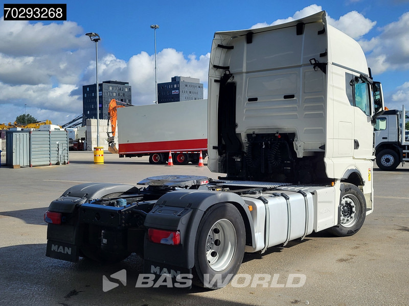 MAN TGX 18.510 TGX 4X2 GX Retarder 2xTanks Standairco Navi Euro 6 - Nyergesvontató: 5 kép. MAN TGX 18.510 TGX 4X2 GX Retarder 2xTanks Standairco Navi Euro 6 - Nyergesvontató: 5 kép.