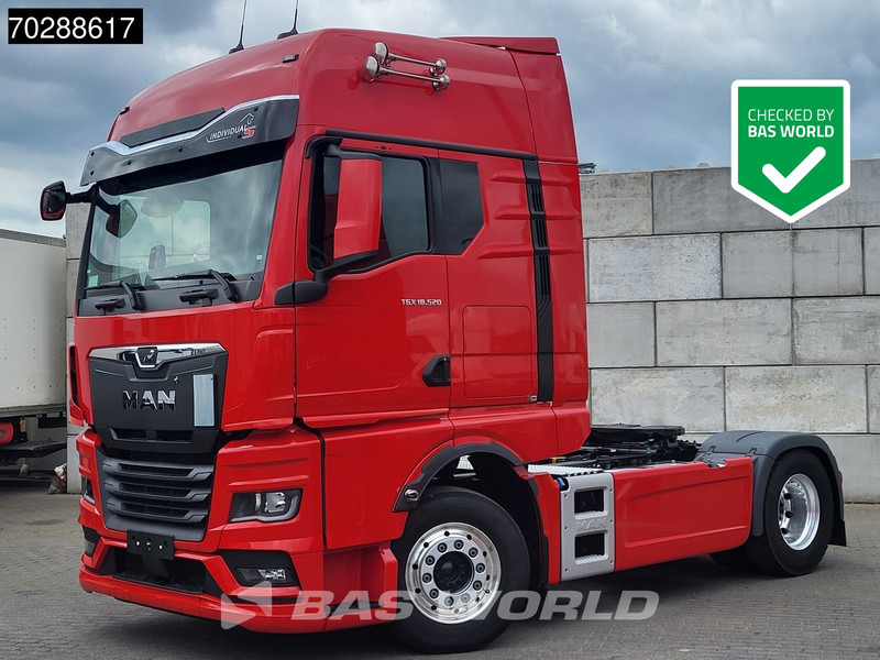 MAN TGX 18.520 4X2 '24 GX Retarder Full-Air 2x Tanks Standklima Alcoa Navi ACC Euro 6 - Nyergesvontató: 1 kép. MAN TGX 18.520 4X2 '24 GX Retarder Full-Air 2x Tanks Standklima Alcoa Navi ACC Euro 6 - Nyergesvontató: 1 kép.