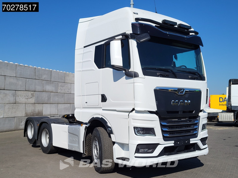 MAN TGX 28.510 TGX 6X2 GX Retarder Standklima Liftachse Navi LED - Nyergesvontató: 3 kép. MAN TGX 28.510 TGX 6X2 GX Retarder Standklima Liftachse Navi LED - Nyergesvontató: 3 kép.