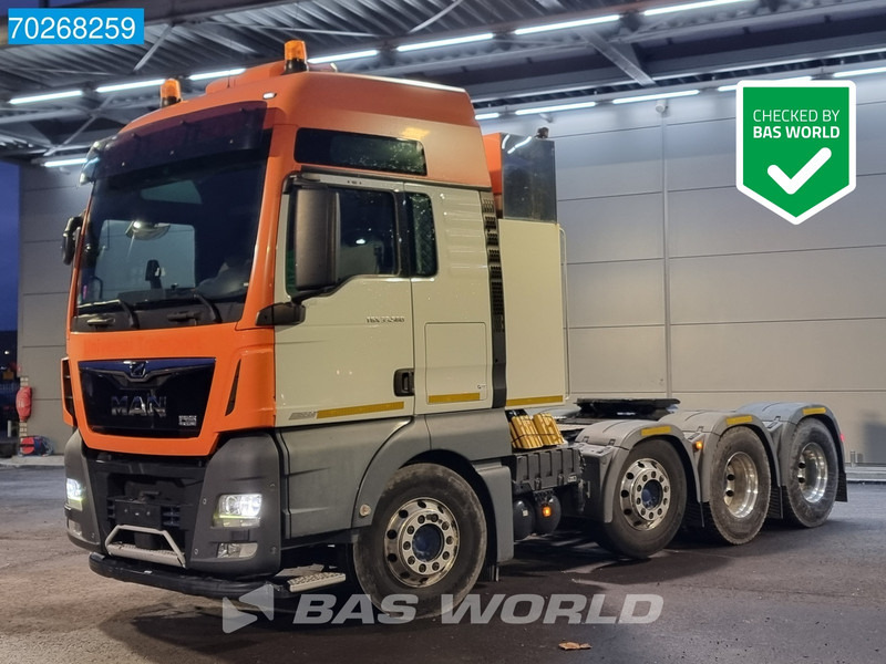 MAN TGX 33.580 8X4 160T Retarder XXL Lift+Lenkachse Standklima ACC Xenon - Nyergesvontató: 1 kép. MAN TGX 33.580 8X4 160T Retarder XXL Lift+Lenkachse Standklima ACC Xenon - Nyergesvontató: 1 kép.