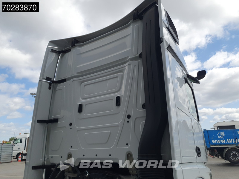 Mercedes-Benz Actros 1842 4X2 Mega GigaSpace Retarder Mirrorcam - Nyergesvontató: 5 kép. Mercedes-Benz Actros 1842 4X2 Mega GigaSpace Retarder Mirrorcam - Nyergesvontató: 5 kép.