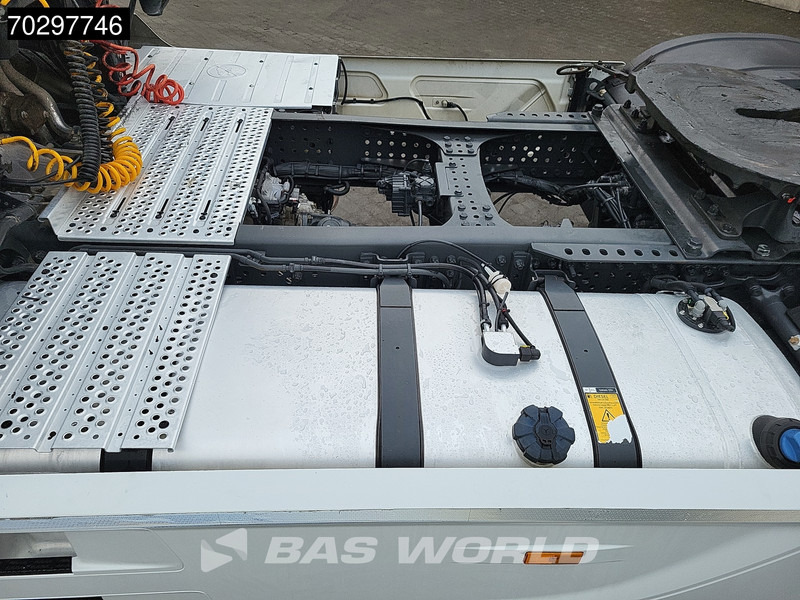 Nyergesvontató Mercedes-Benz Actros 1845 4X2 BigSpace Retarder ADR PTO: 7 kép. Nyergesvontató Mercedes-Benz Actros 1845 4X2 BigSpace Retarder ADR PTO: 7 kép.