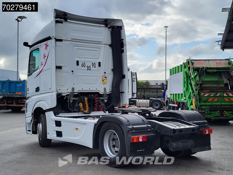 Mercedes-Benz Actros 1845 4X2 MirrorCam 2xTanks Standklima PPC Navi Euro 6 - Nyergesvontató: 2 kép. Mercedes-Benz Actros 1845 4X2 MirrorCam 2xTanks Standklima PPC Navi Euro 6 - Nyergesvontató: 2 kép.