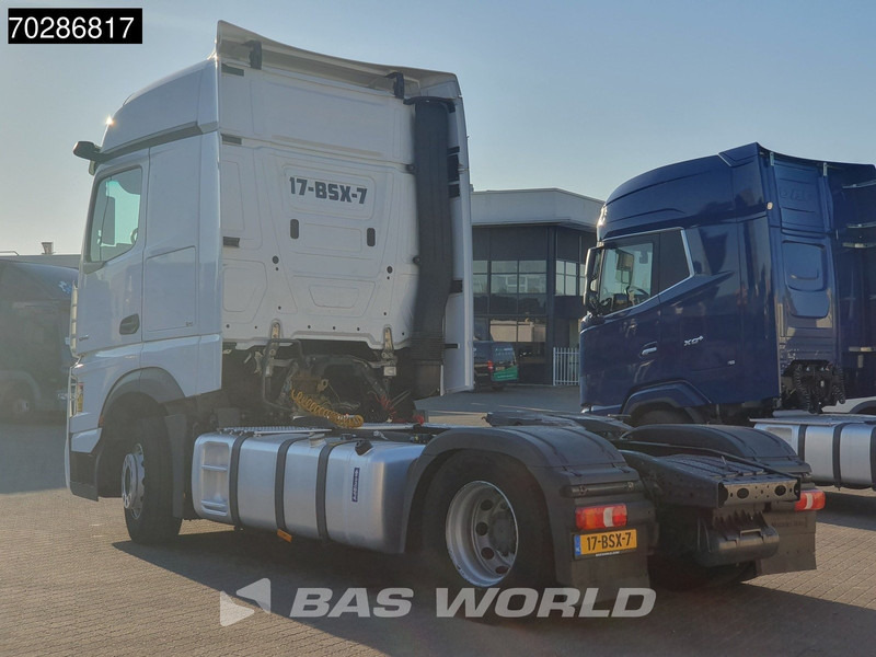 Mercedes-Benz Actros 1845 4X2 NL-Truck 2xTanks MirrorCam Navi Xenon Euro 6 - Nyergesvontató: 2 kép. Mercedes-Benz Actros 1845 4X2 NL-Truck 2xTanks MirrorCam Navi Xenon Euro 6 - Nyergesvontató: 2 kép.