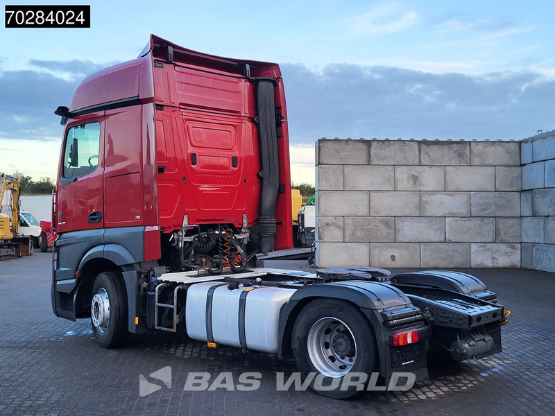 Mercedes-Benz Actros 1845 Actros 4X2 BigSpace 2xTanks Mirror Cam Euro 6 - Nyergesvontató: 2 kép. Mercedes-Benz Actros 1845 Actros 4X2 BigSpace 2xTanks Mirror Cam Euro 6 - Nyergesvontató: 2 kép.
