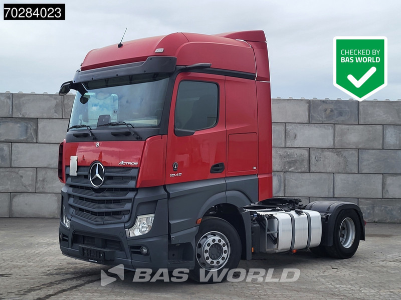 Mercedes-Benz Actros 1845 Actros 4X2 BigSpace 2xTanks MirrorCam Euro 6 - Nyergesvontató: 1 kép. Mercedes-Benz Actros 1845 Actros 4X2 BigSpace 2xTanks MirrorCam Euro 6 - Nyergesvontató: 1 kép.