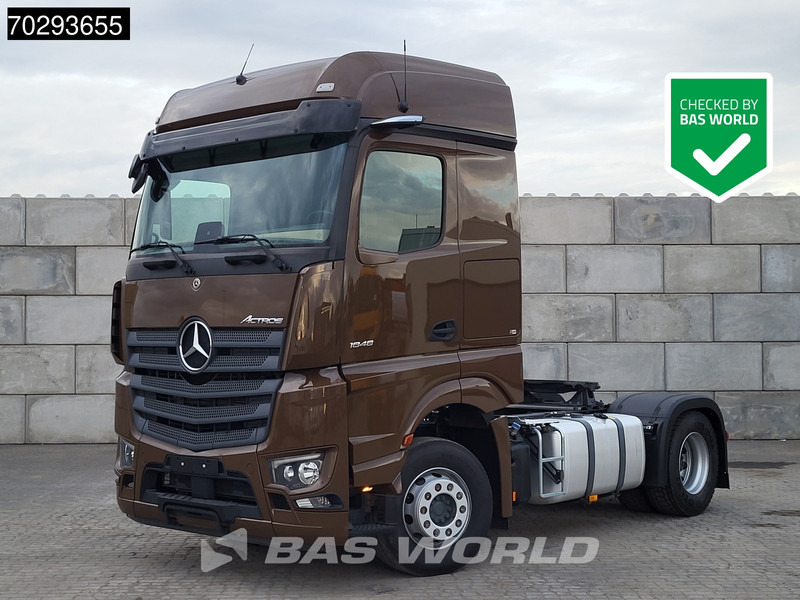 Mercedes-Benz Actros 1848 4X2 BigSpace Retarder 2x Tanks ACC Standklima MirrorCam Euro 6 - Nyergesvontató: 1 kép. Mercedes-Benz Actros 1848 4X2 BigSpace Retarder 2x Tanks ACC Standklima MirrorCam Euro 6 - Nyergesvontató: 1 kép.