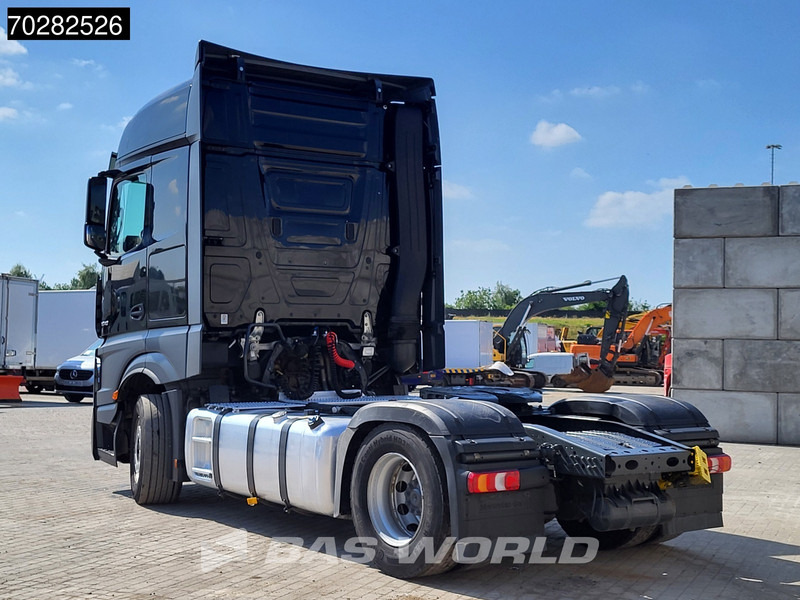 Mercedes-Benz Actros 1848 4X2 BigSpace Retarder Standklima - Nyergesvontató: 2 kép. Mercedes-Benz Actros 1848 4X2 BigSpace Retarder Standklima - Nyergesvontató: 2 kép.