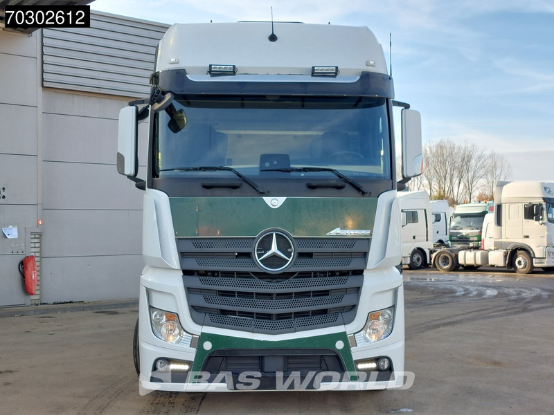 Nyergesvontató Mercedes-Benz Actros 1848 4X2 Mega GigaSpace 2x Tanks: 12 kép. Nyergesvontató Mercedes-Benz Actros 1848 4X2 Mega GigaSpace 2x Tanks: 12 kép.