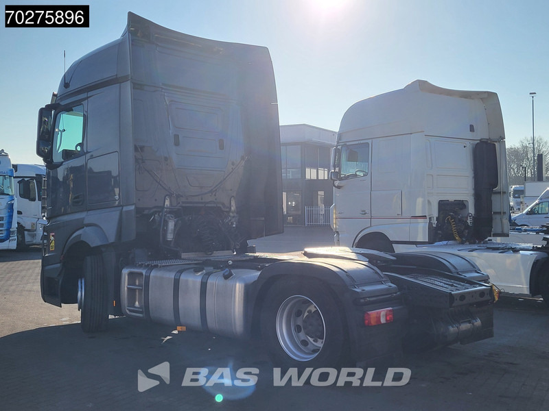 Mercedes-Benz Actros 1851 4X2 BigSpace 2x Tanks - Nyergesvontató: 2 kép. Mercedes-Benz Actros 1851 4X2 BigSpace 2x Tanks - Nyergesvontató: 2 kép.