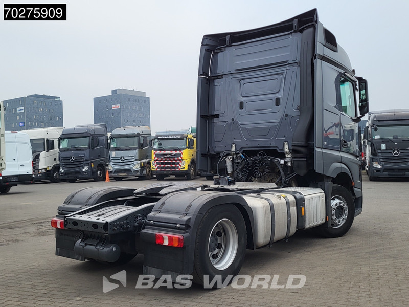Mercedes-Benz Actros 1851 4X2 BigSpace 2x Tanks - Nyergesvontató: 5 kép. Mercedes-Benz Actros 1851 4X2 BigSpace 2x Tanks - Nyergesvontató: 5 kép.