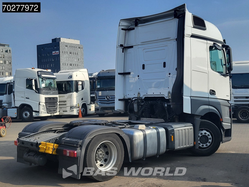 Mercedes-Benz Actros 1851 Actros 4X2 BigSpace 2x Tanks - Nyergesvontató: 5 kép. Mercedes-Benz Actros 1851 Actros 4X2 BigSpace 2x Tanks - Nyergesvontató: 5 kép.