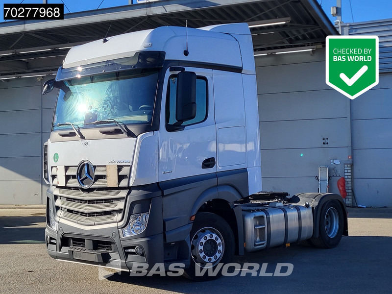 Mercedes-Benz Actros 1851 Actros 4X2 BigSpace 2x Tanks - Nyergesvontató: 1 kép. Mercedes-Benz Actros 1851 Actros 4X2 BigSpace 2x Tanks - Nyergesvontató: 1 kép.