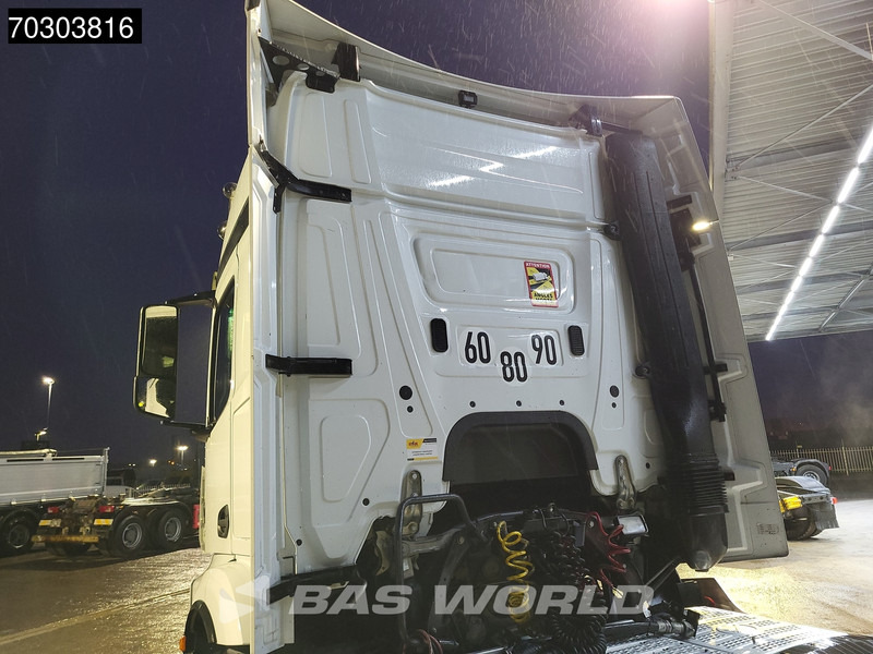 Mercedes-Benz Actros 1851 Actros 4X2 StreamSpace Hydraulik - Nyergesvontató: 5 kép. Mercedes-Benz Actros 1851 Actros 4X2 StreamSpace Hydraulik - Nyergesvontató: 5 kép.