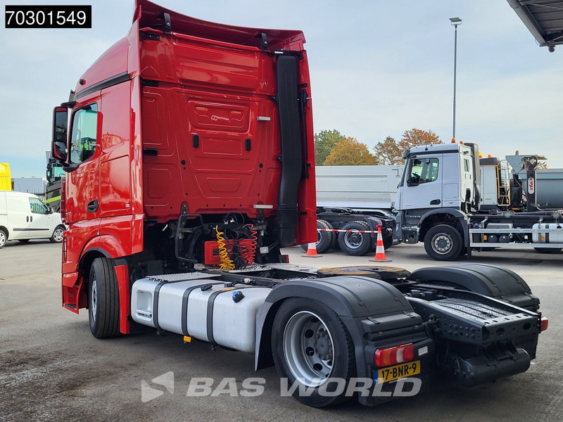 Mercedes-Benz Actros 1942 4X2 NL-Truck Mega StreamSpace - Nyergesvontató: 5 kép. Mercedes-Benz Actros 1942 4X2 NL-Truck Mega StreamSpace - Nyergesvontató: 5 kép.