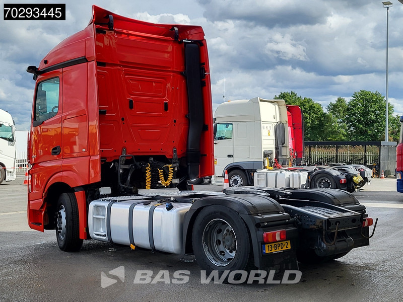 Mercedes-Benz Actros 1942 4X2 NL-Truck StreamSpace MP5 2x Tanks PPC Euro 6 - Nyergesvontató: 2 kép. Mercedes-Benz Actros 1942 4X2 NL-Truck StreamSpace MP5 2x Tanks PPC Euro 6 - Nyergesvontató: 2 kép.