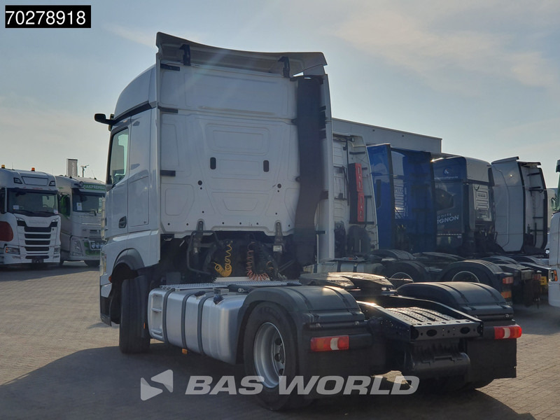 Mercedes-Benz Actros 1945 4X2 BigSpace Retarder Mirrorcam 2x Tanks - Nyergesvontató: 2 kép. Mercedes-Benz Actros 1945 4X2 BigSpace Retarder Mirrorcam 2x Tanks - Nyergesvontató: 2 kép.