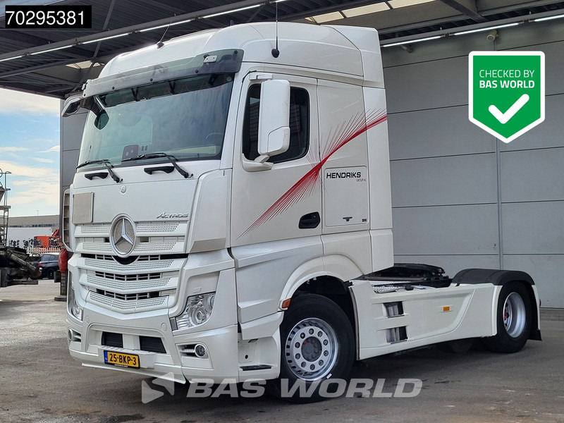 Mercedes-Benz Actros 2348 6X2 StreamSpace NL-Truck Midlift Xenon Euro 6 - Nyergesvontató: 1 kép. Mercedes-Benz Actros 2348 6X2 StreamSpace NL-Truck Midlift Xenon Euro 6 - Nyergesvontató: 1 kép.